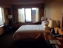 Thumbs/tn_LIN,CHIA-CHANG.Alaska.The Hotel Captain Cook (13).jpg